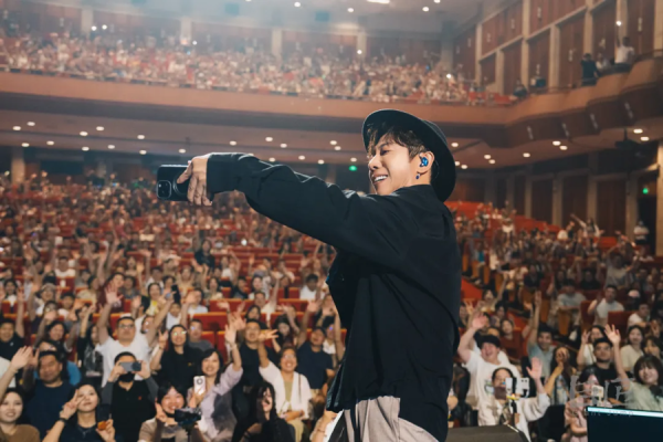 鼎配配资 胡海泉《流浪者食堂》演唱会上海开唱，美琪大戏院化身“烟火气小客厅”